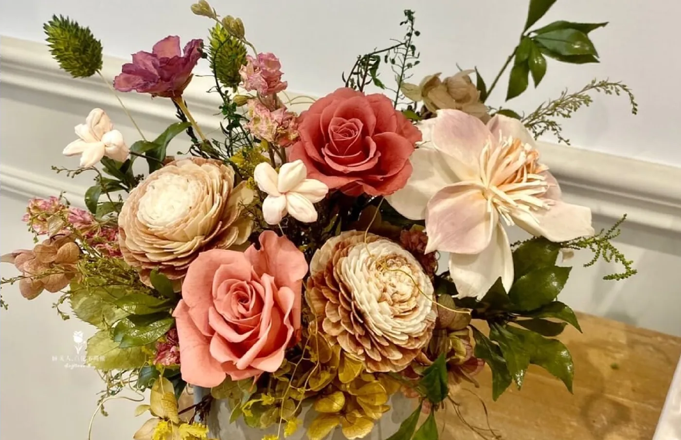 睡美人粉橘色系永生花盆花作品